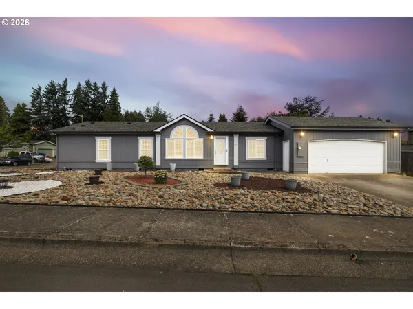 $359,900 | 1035 Cedar Hill Court Southeast, Salem, OR 97306