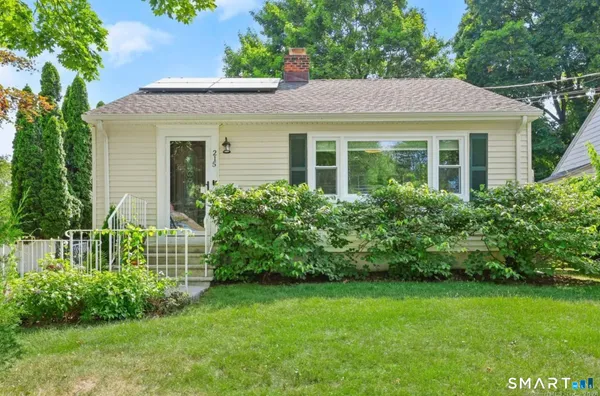 $4,200 | 215 Bennett Street, Fairfield, CT 06825