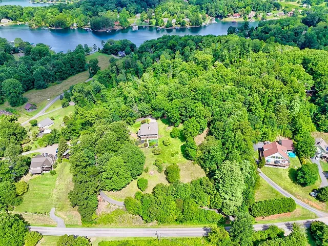 $624,500 | 136 Elf School Road, Hayesville, NC 28904