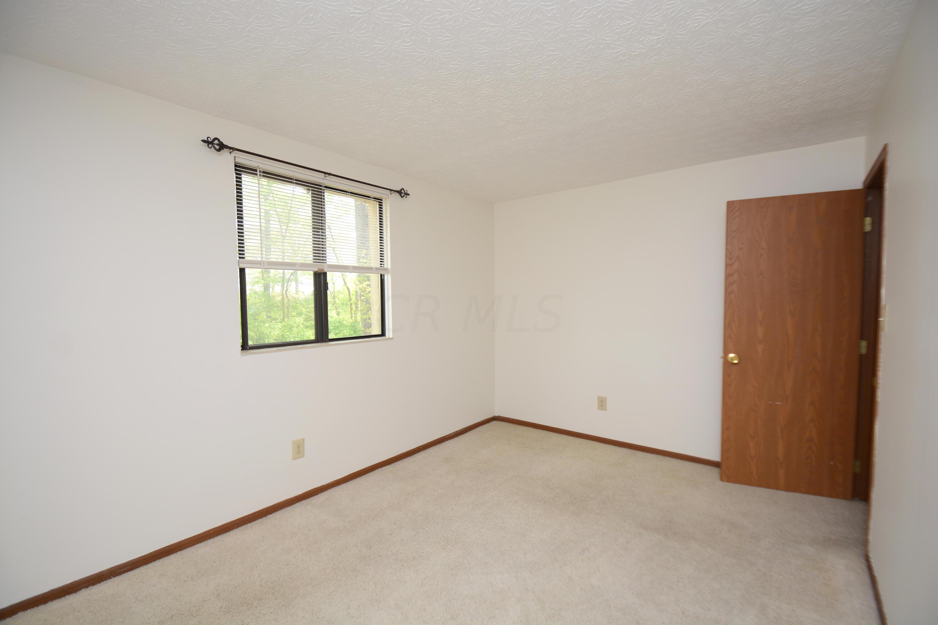 4115 Karl Road, Unit 206 Columbus, OH 43224 - Photo 7 of 18 Bedroom #1