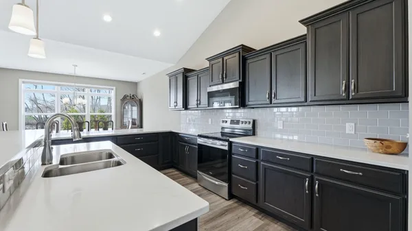 $450,000 | 13553 Stone Table Boulevard, Fort Wayne, IN 46845