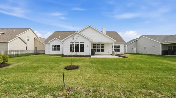 $450,000 | 13553 Stone Table Boulevard, Fort Wayne, IN 46845