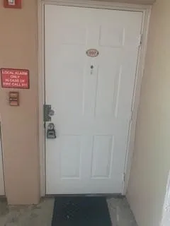 $220,900 | 3251 Sabal Palm Manor, Unit 207, Davie, FL 33024