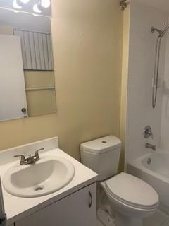 3251 Sabal Palm Manor, Unit 207 Davie, FL 33024 - Photo 11 of 15