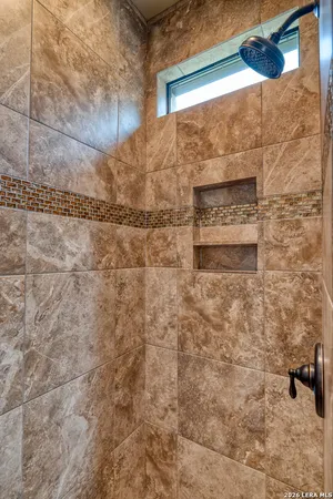 $775,000 | 274 Mountain Laurel Lane, Concan, TX 78838