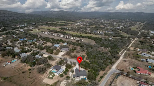 $775,000 | 274 Mountain Laurel Lane, Concan, TX 78838