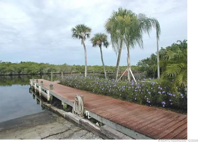 $164,900 | 421 Southwest South River Drive, Unit 204, Stuart, FL 34997