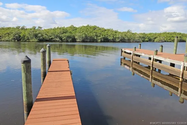 $164,900 | 421 Southwest South River Drive, Unit 204, Stuart, FL 34997