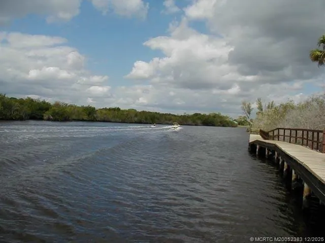 $164,900 | 421 Southwest South River Drive, Unit 204, Stuart, FL 34997