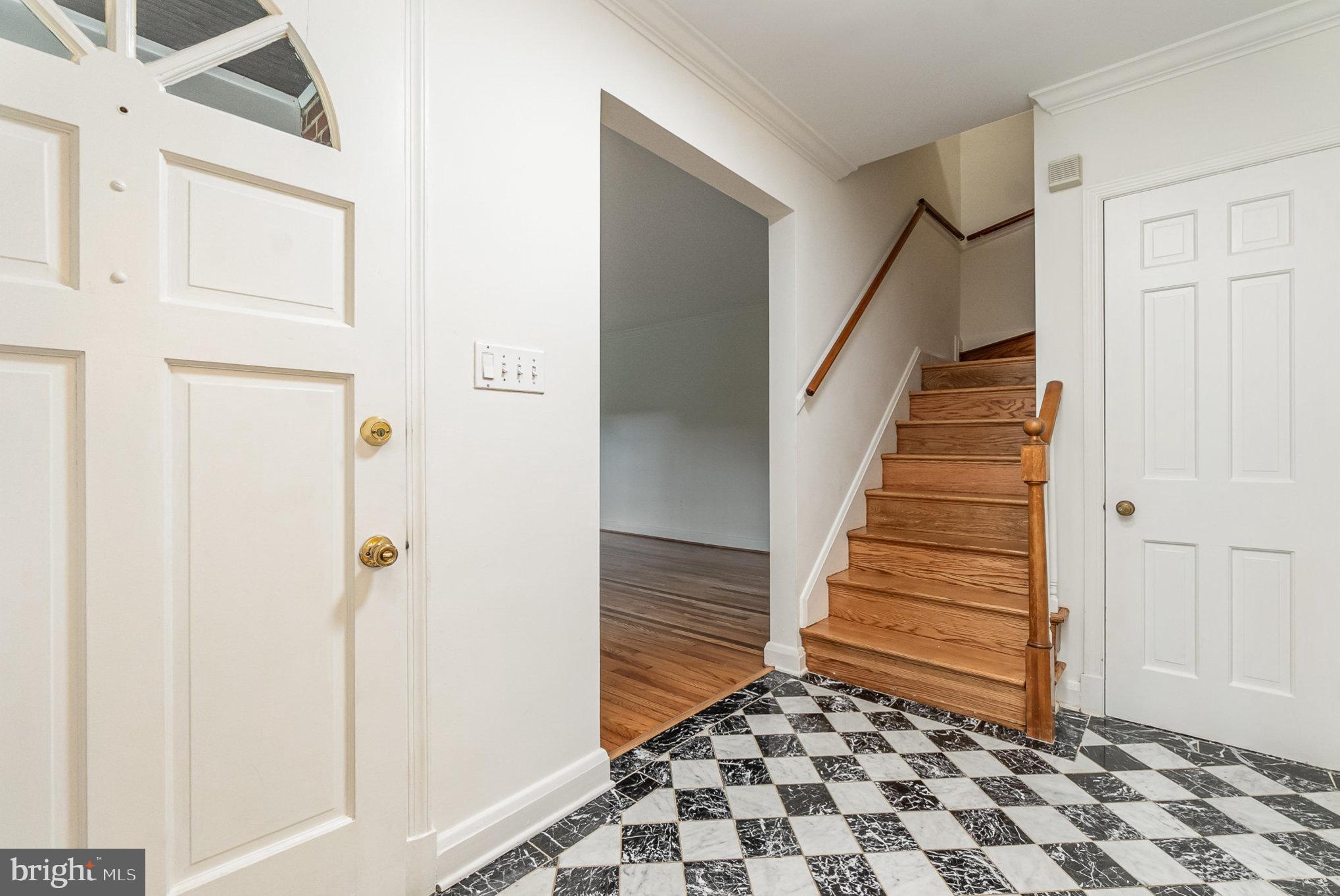 4301 Wickford Road Baltimore, MD 21210 - Photo 11 of 30