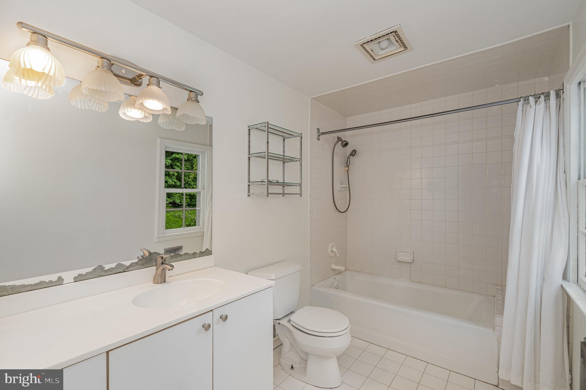 4301 Wickford Road Baltimore, MD 21210 - Photo 17 of 30