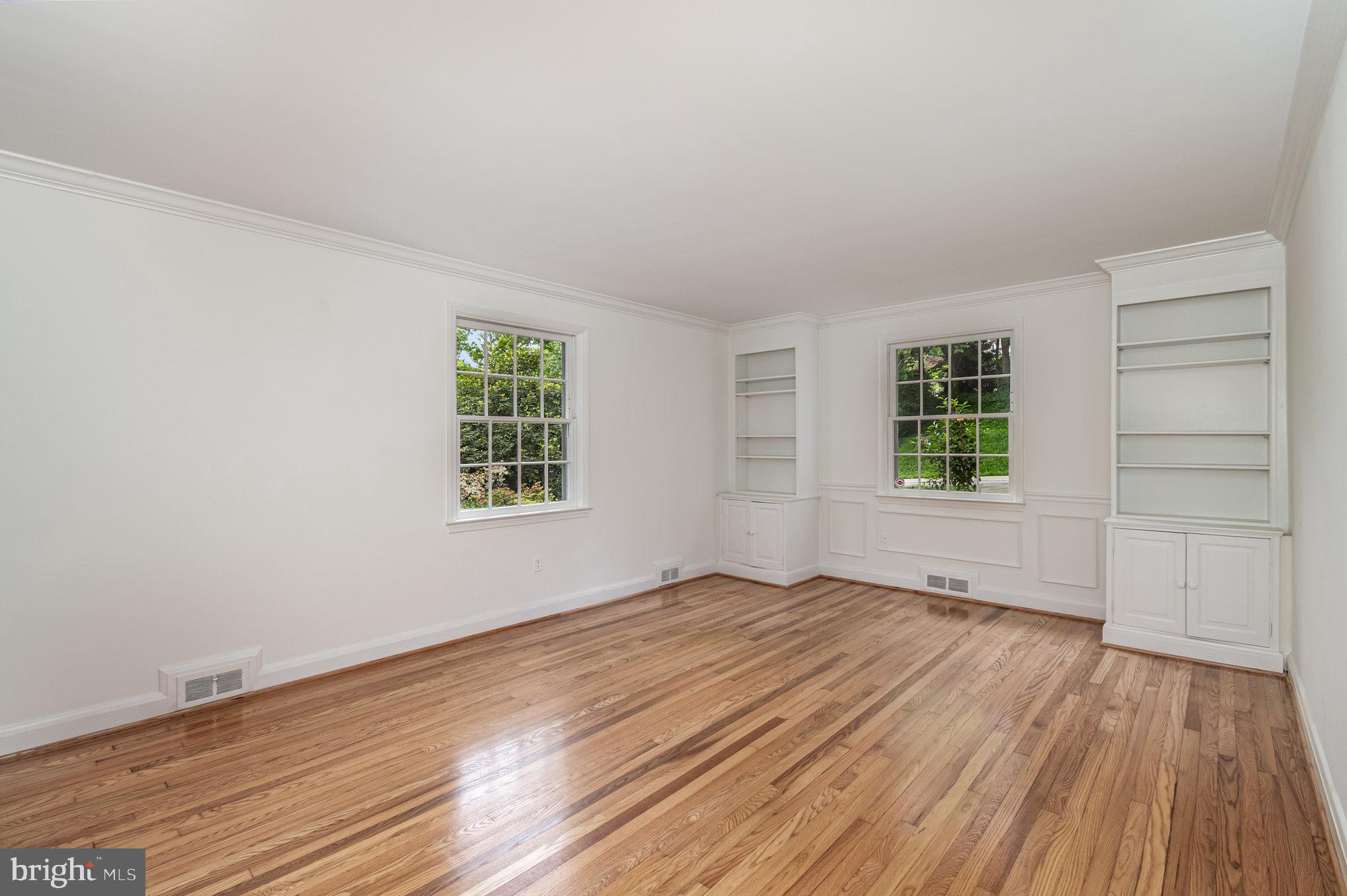 4301 Wickford Road Baltimore, MD 21210 - Photo 5 of 30