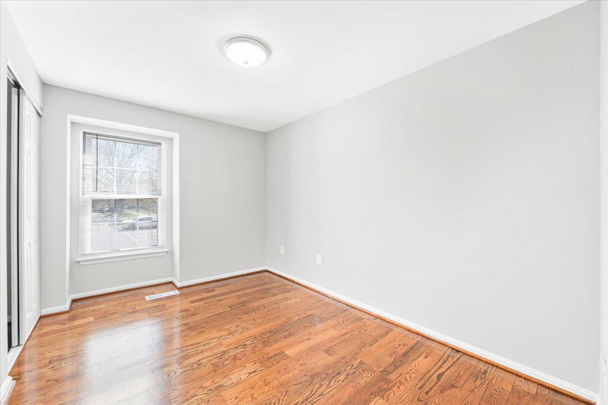 17641 Longview Lane Olney, MD 20832 - Photo 4 of 30 an empty room with a window