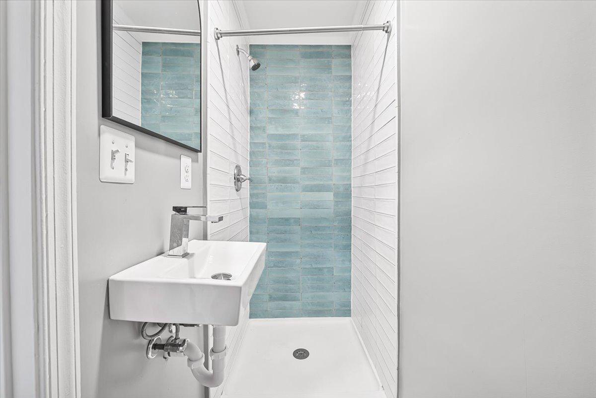 17641 Longview Lane Olney, MD 20832 - Photo 5 of 30 a bathroom with a sink and mirror