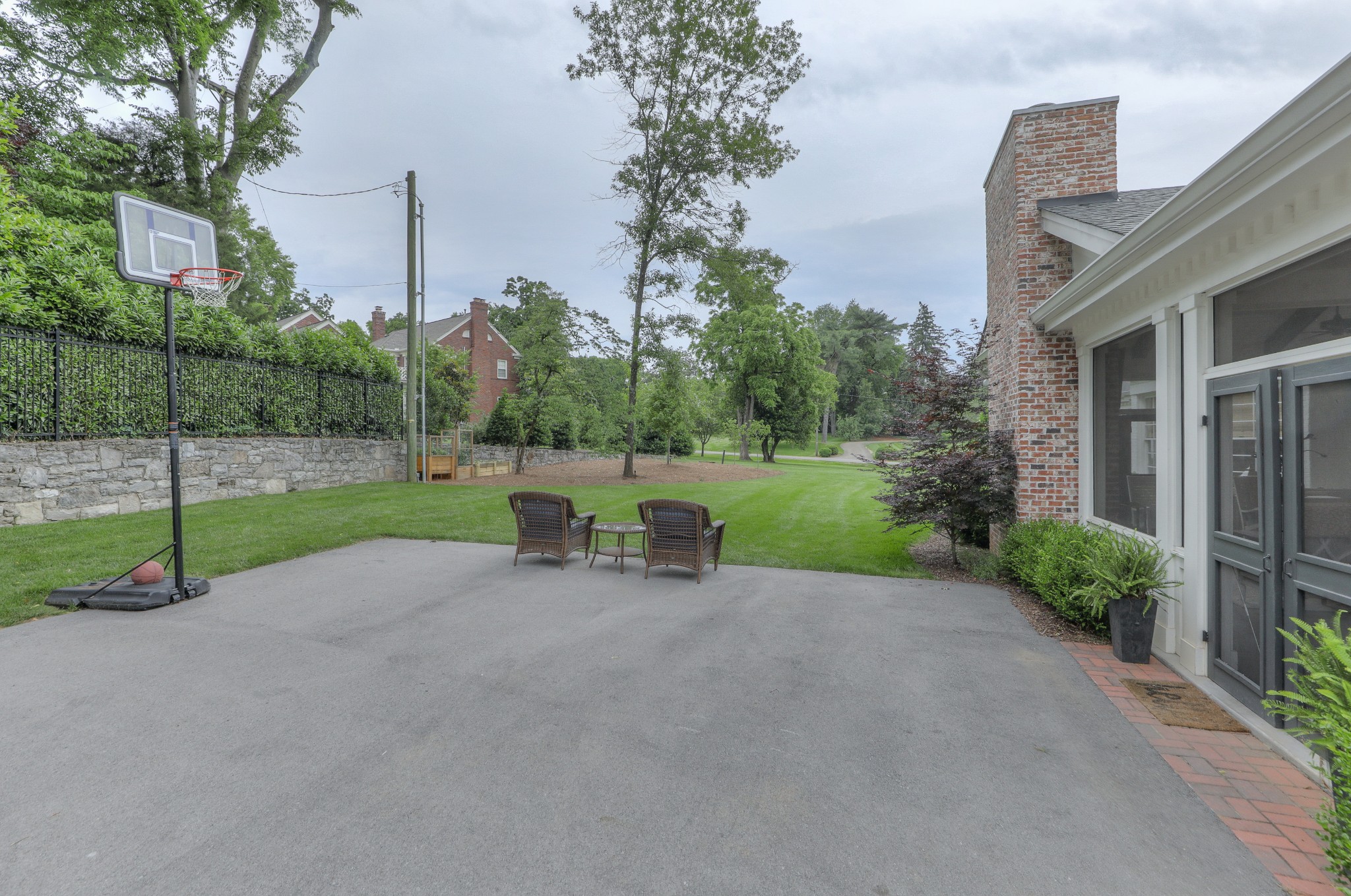 2315 Valley Brook Road Nashville, TN 37215 - Photo 32 of 67