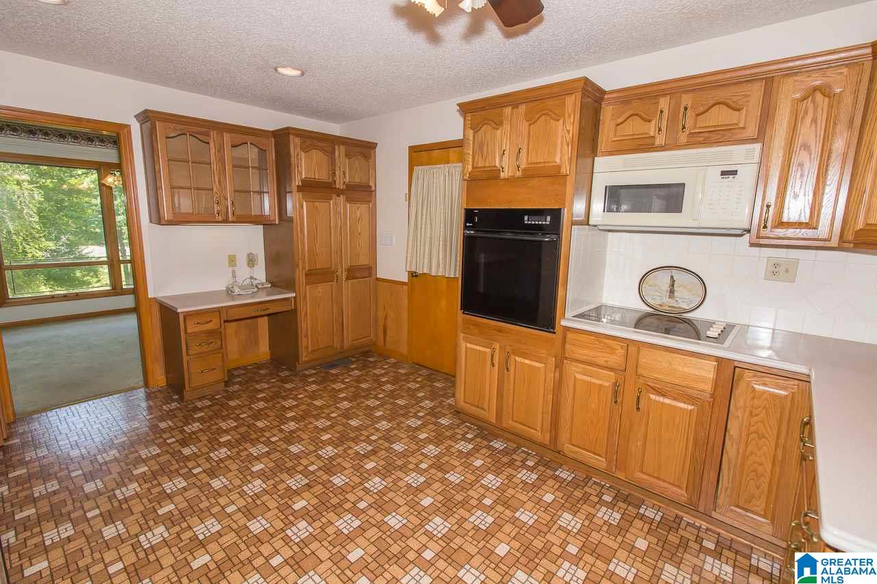 620 Portercrest Road Graysville, AL 35073 - Photo 13 of 45