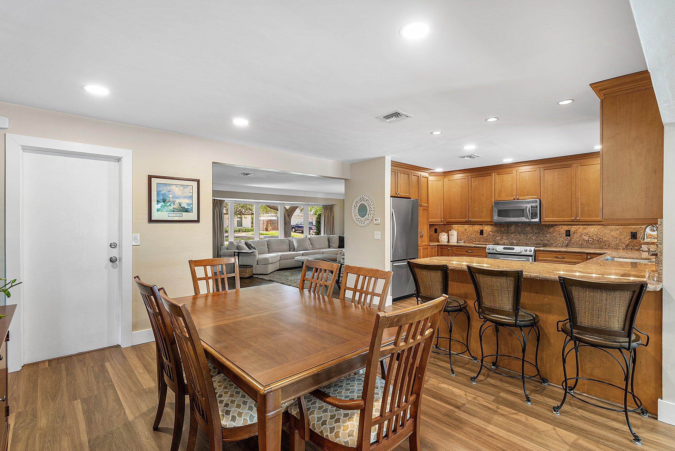 1390 Northwest 4th Street Boca Raton, FL 33486 - Photo 12 of 36 Dining/ Kitchen