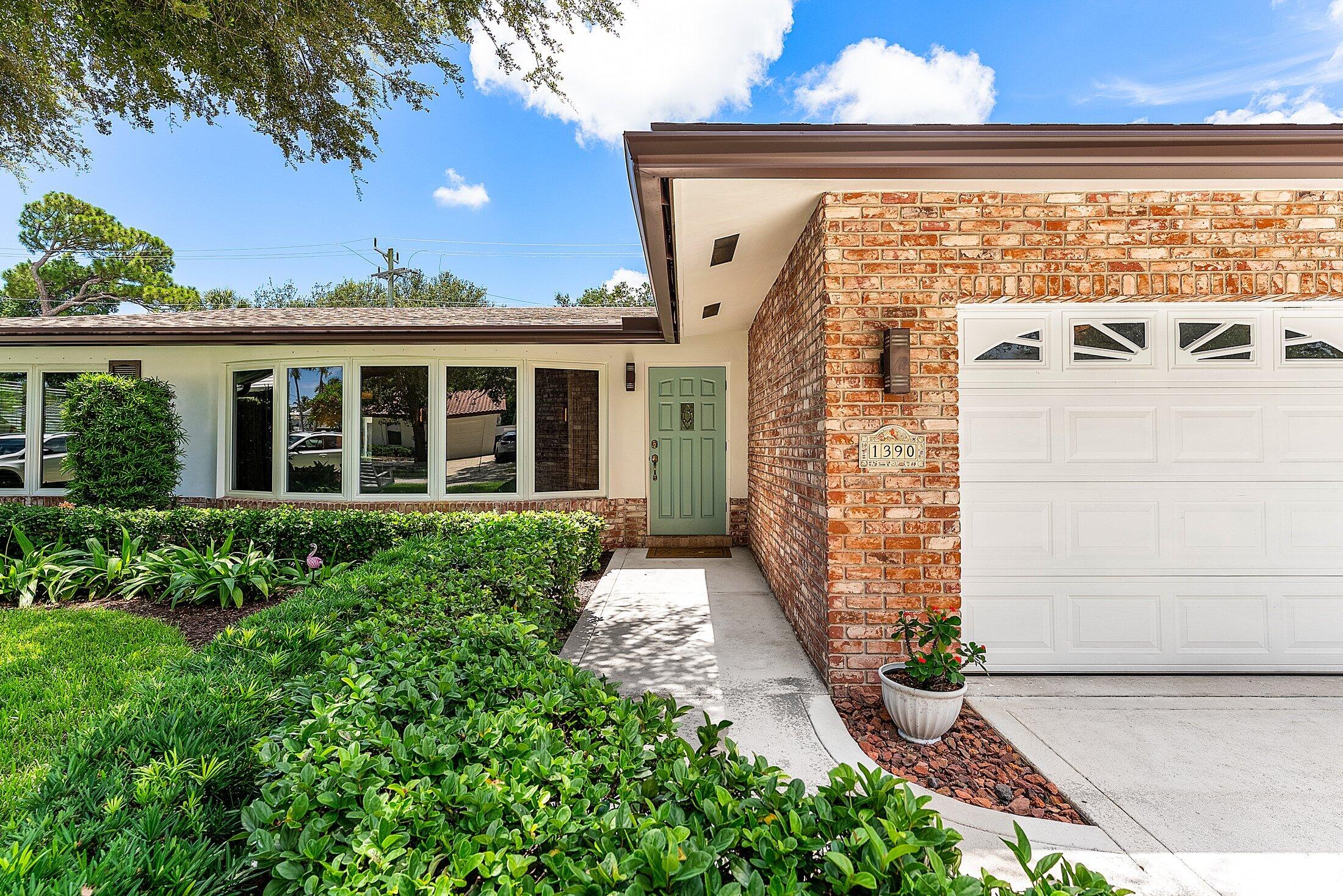 1390 Northwest 4th Street Boca Raton, FL 33486 - Photo 3 of 36 Entrance