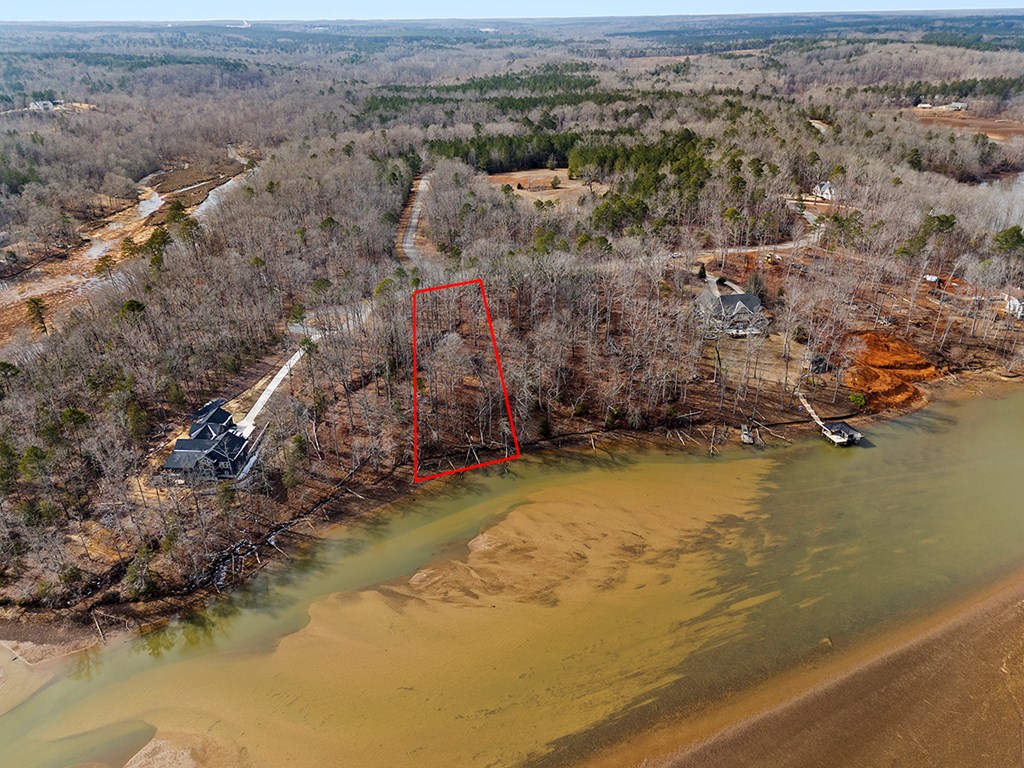 429 Terrapin Pointe Road Hodges, SC 29653 - Photo 2 of 4
