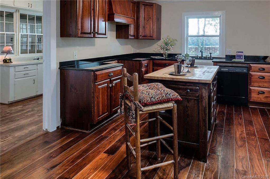 2291 Zion Road Lancaster, SC 29720 - Photo 5 of 32