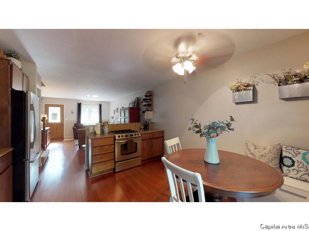 330 South Tower Road Dawson, IL 62520 - Photo 11 of 36 Gallery Image 11
