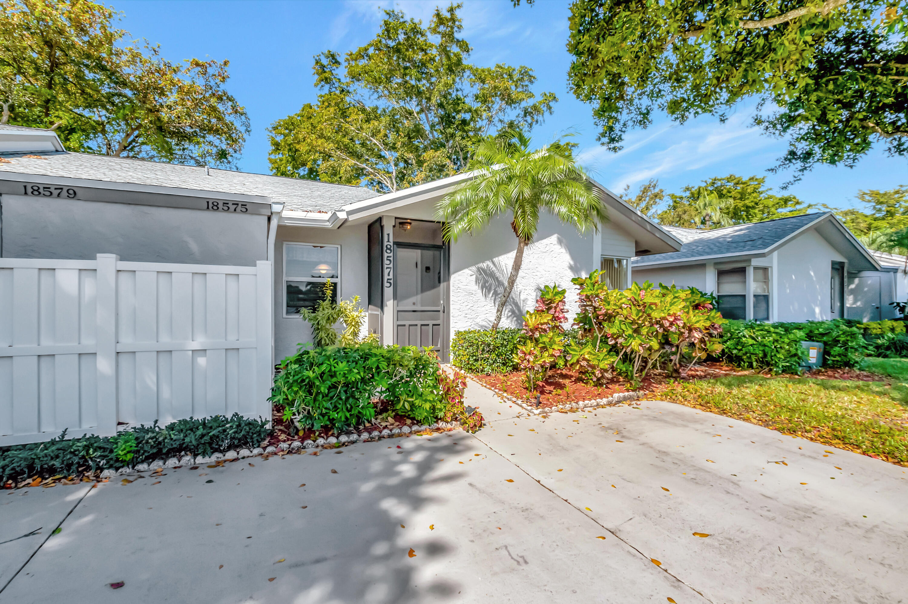 18575 Egret Way Boca Raton, FL 33496 - Photo 2 of 42 DSC_6413