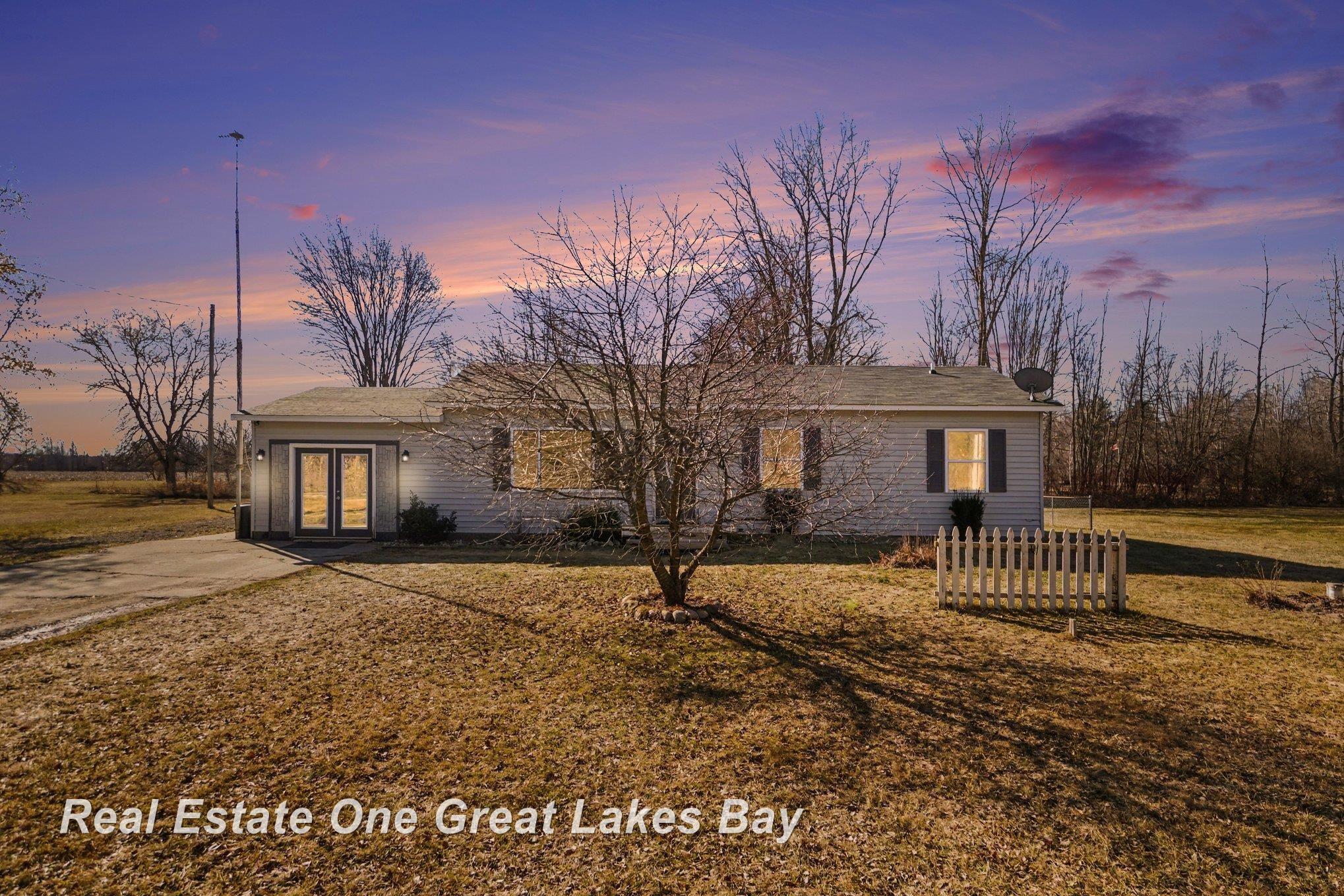 1005 Conrad Road Standish, MI 48658 - Photo 1 of 26