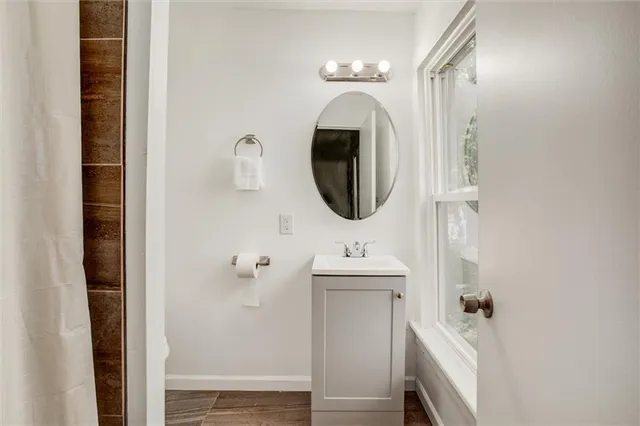 $259,900 | 463 East Mill Street, Liberty, MO 64068