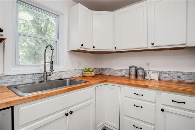 $259,900 | 463 East Mill Street, Liberty, MO 64068