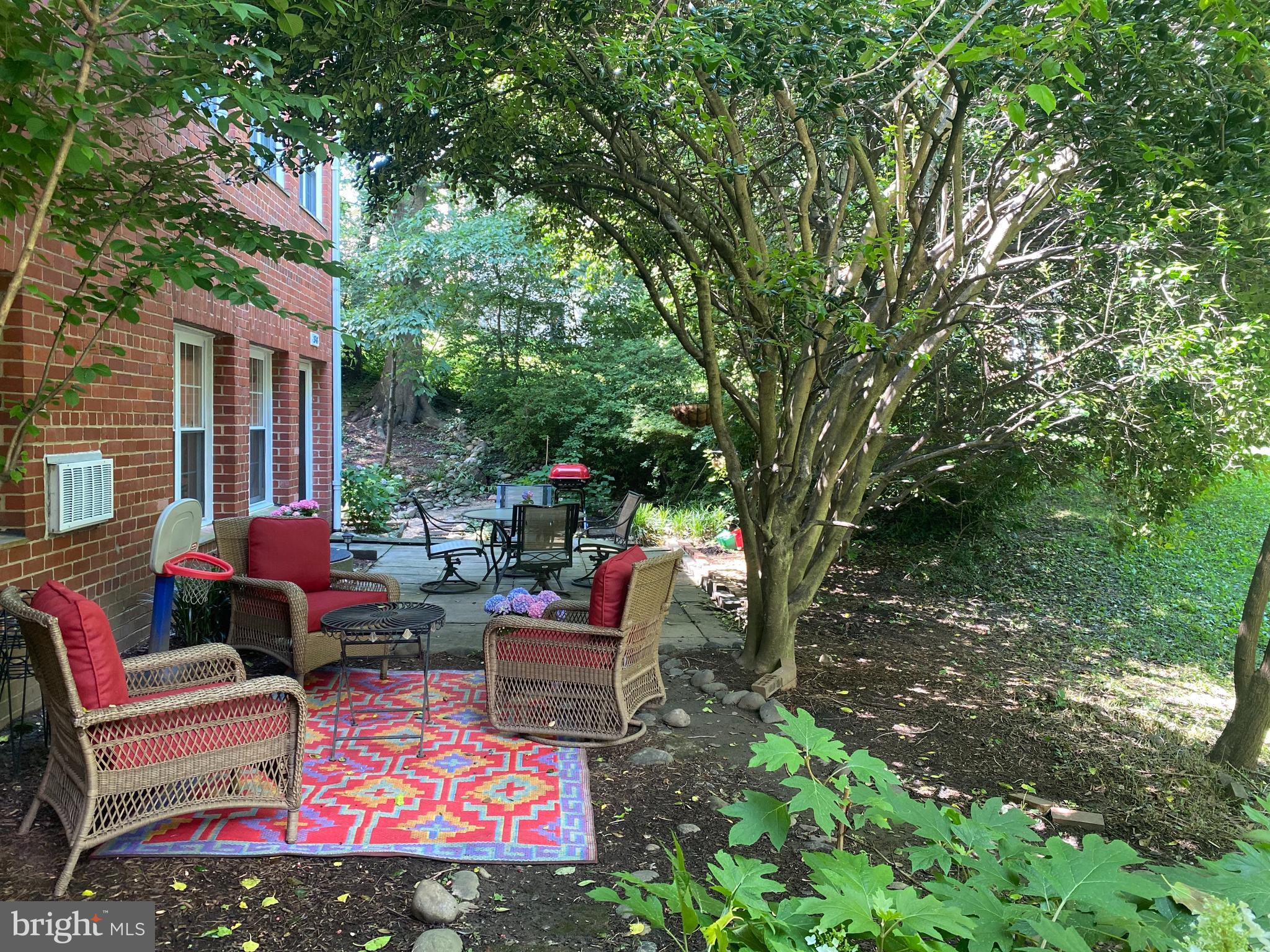 3748 Gunston Road Alexandria, VA 22302 - Photo 6 of 31 patio