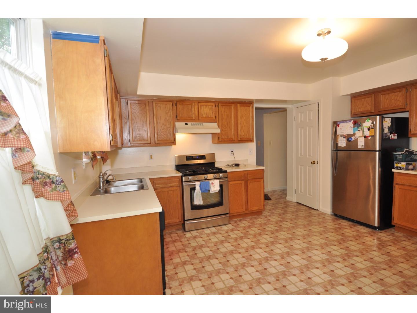 15 Parc Ridge Drive Mount Holly, NJ 08060 - Photo 8 of 24 Kitchen