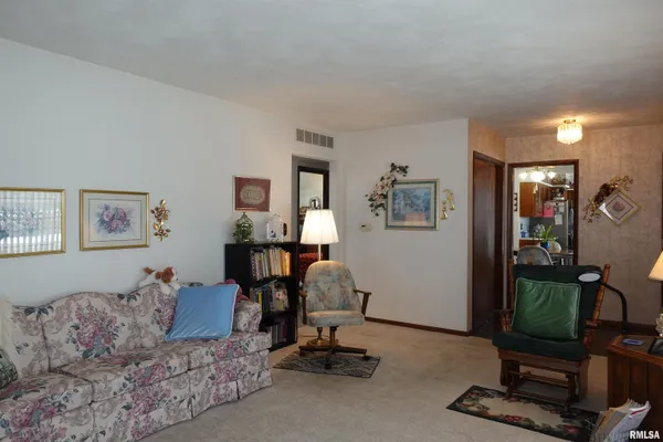 $212,000 | 233 South Sparta Street, Wataga, IL 61488