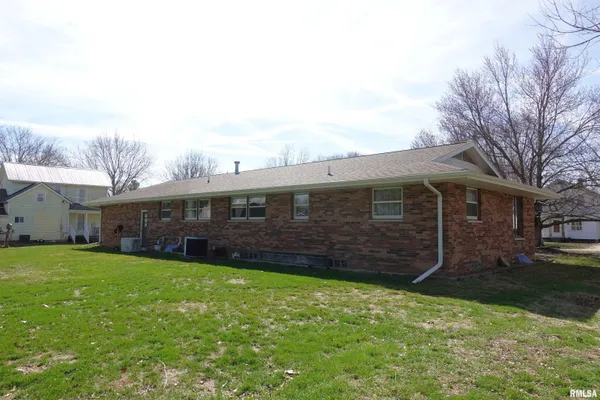 $212,000 | 233 South Sparta Street, Wataga, IL 61488