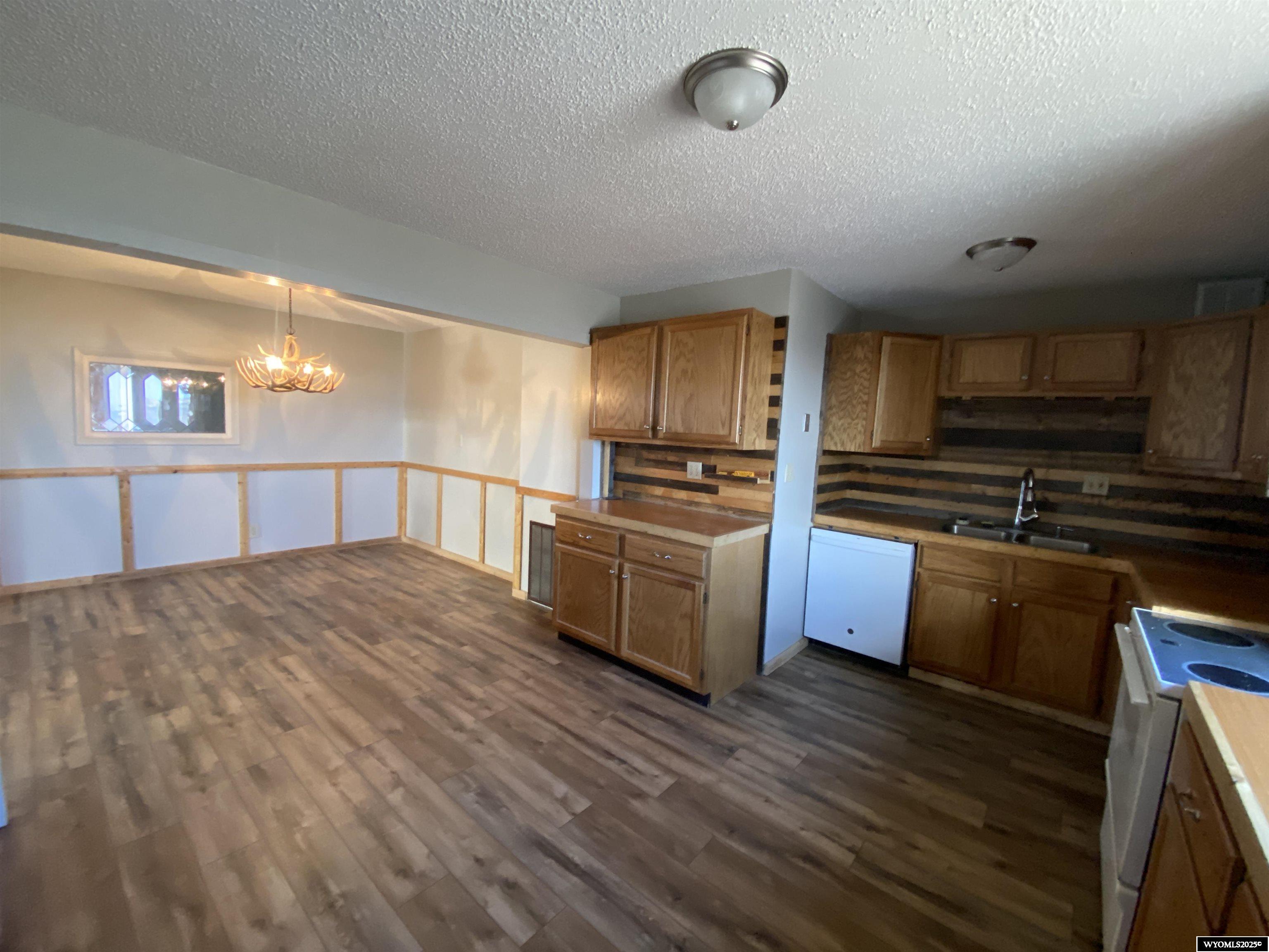 6 Sandy Drive Shoshoni, WY 82649 - Photo 11 of 26