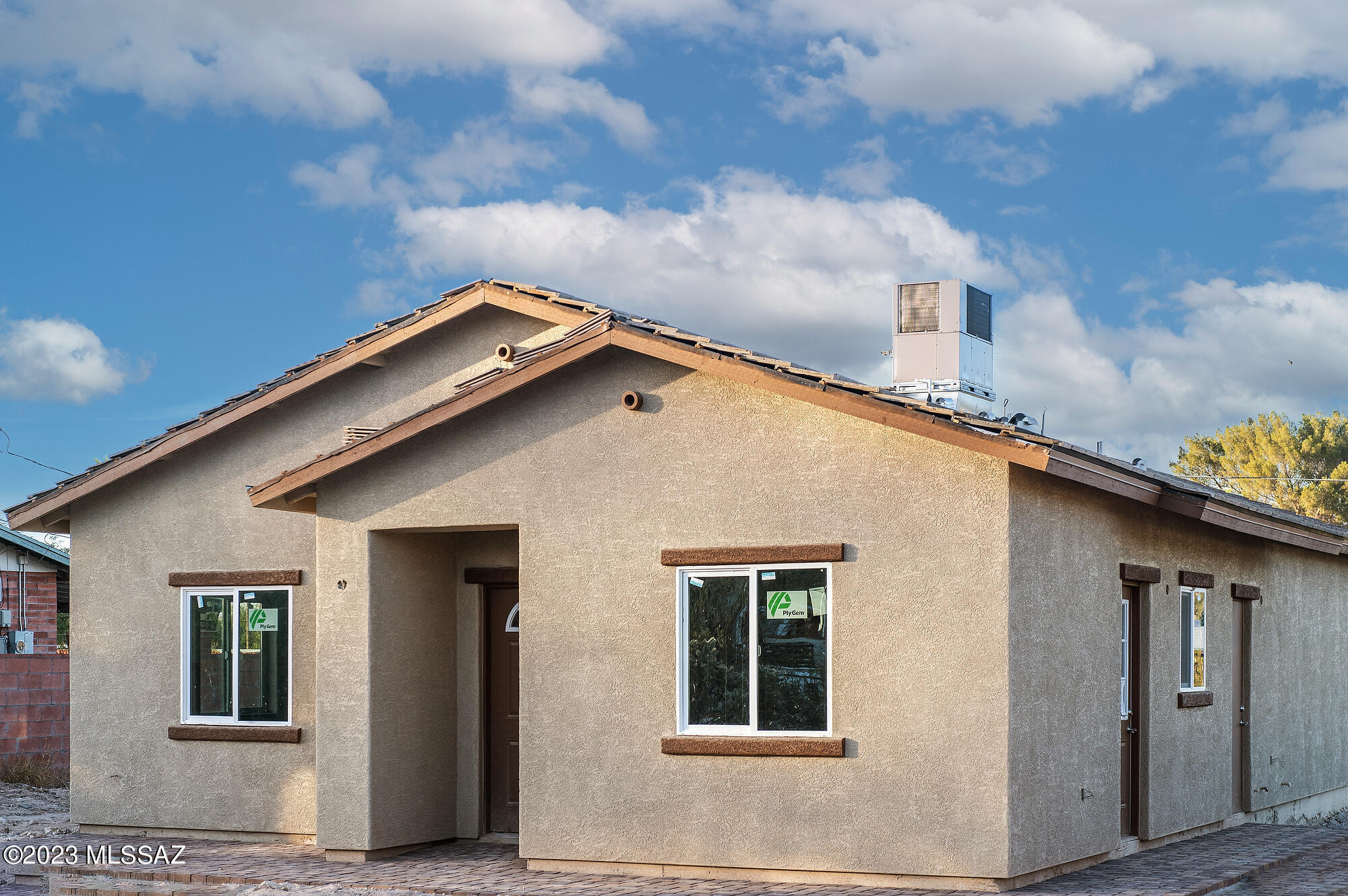 1343 East Ginter Road Tucson, AZ 85706 - Photo 2 of 25