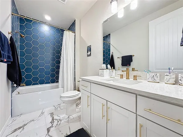 $499,900 | 6514 Barnstorm Way, St. Cloud, FL 34771