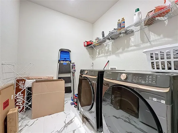 $499,900 | 6514 Barnstorm Way, St. Cloud, FL 34771