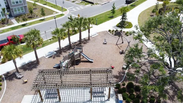 $499,900 | 6514 Barnstorm Way, St. Cloud, FL 34771