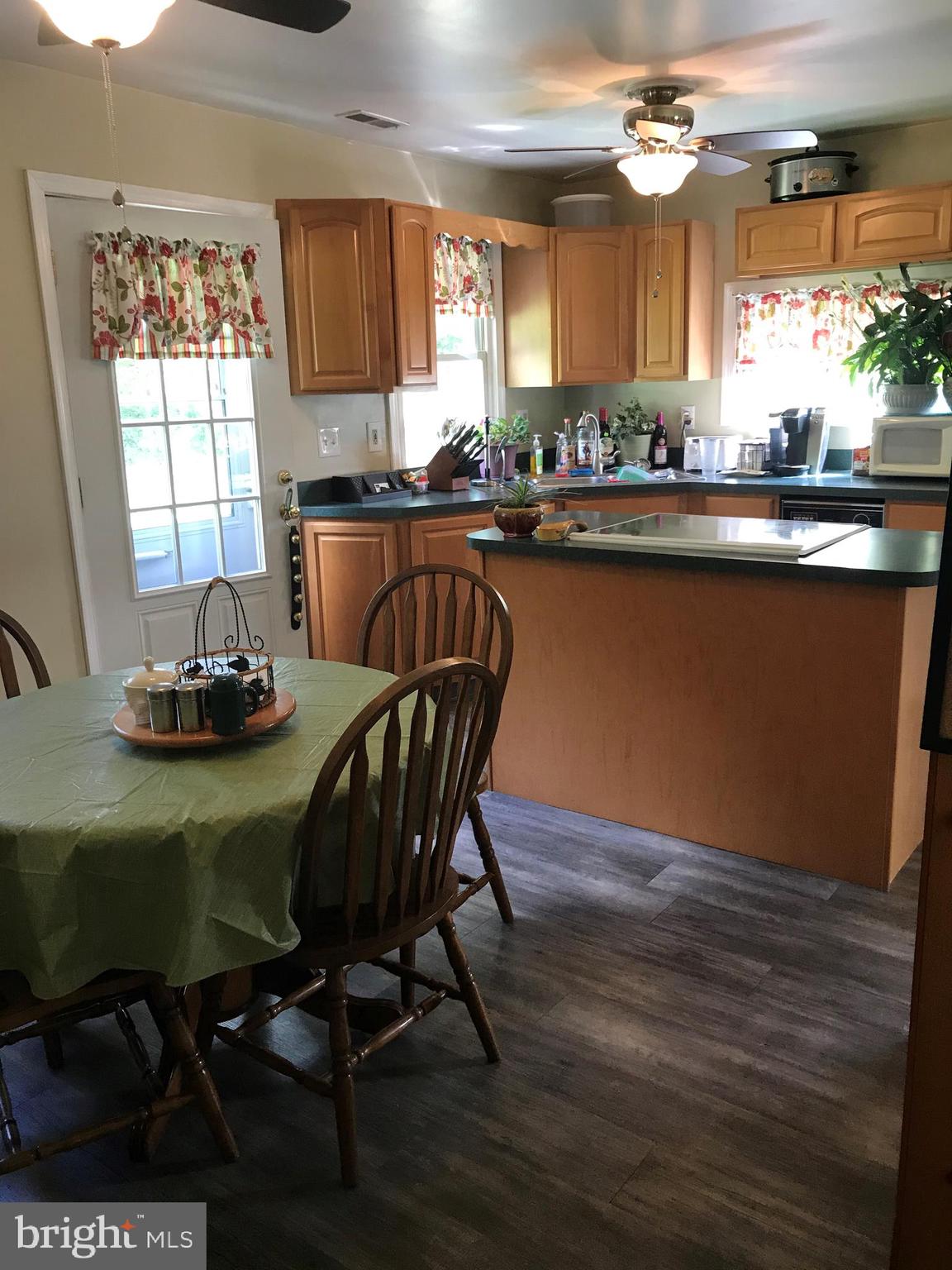1531 Denton Road Baltimore, MD 21221 - Photo 16 of 59