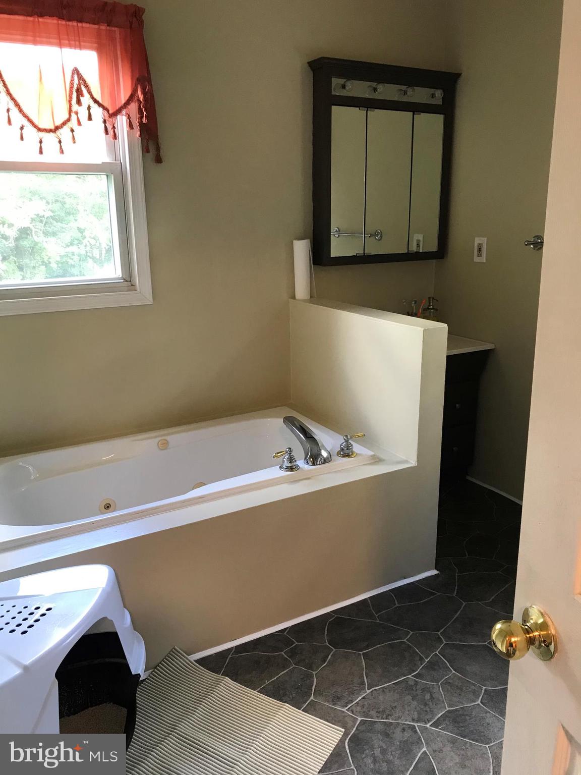 1531 Denton Road Baltimore, MD 21221 - Photo 25 of 59