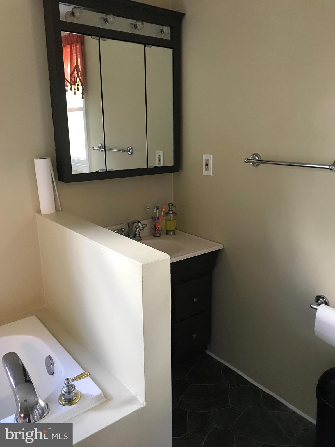 1531 Denton Road Baltimore, MD 21221 - Photo 27 of 59