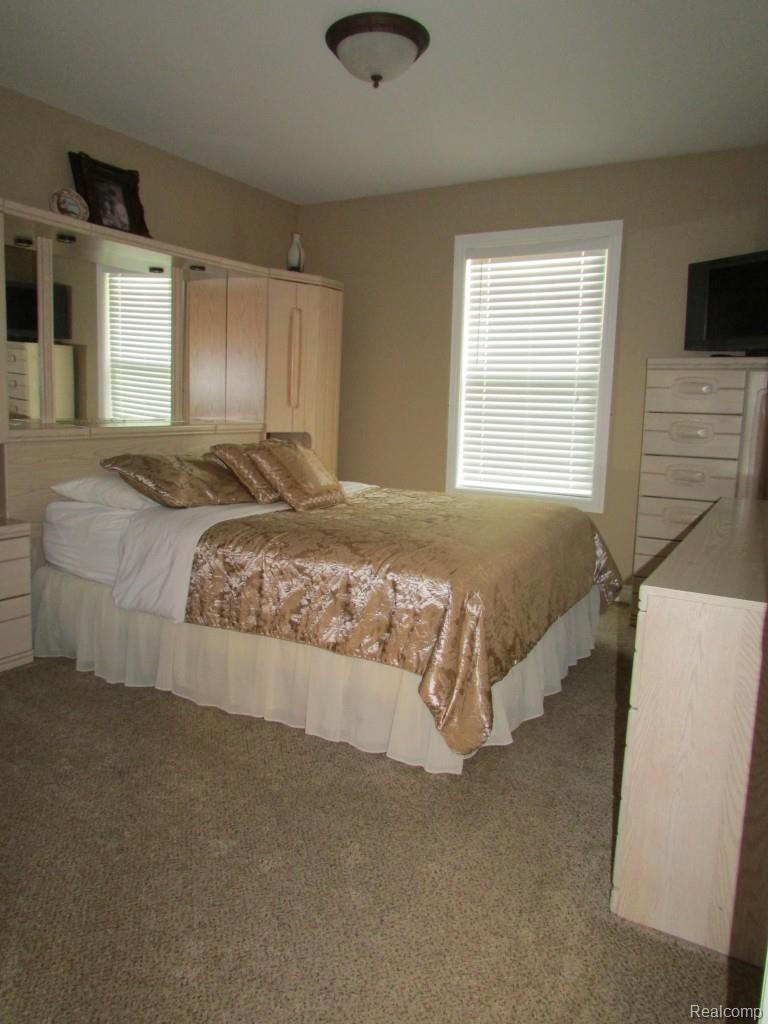 3052 St Clair Drive Rochester, MI 48309 - Photo 22 of 34 Bedroom 2, Neutral and Bright