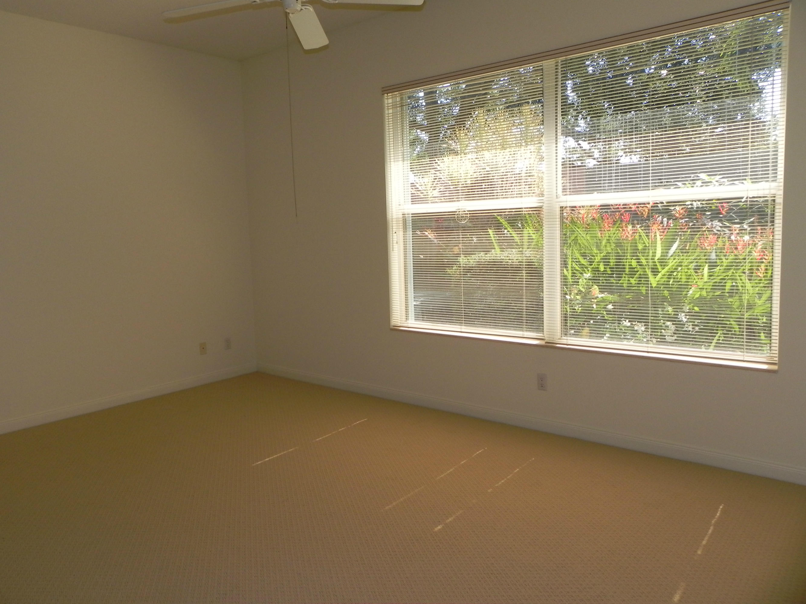 164 Hampton Circle Jupiter, FL 33458 - Photo 11 of 25 MASTER BEDROOM