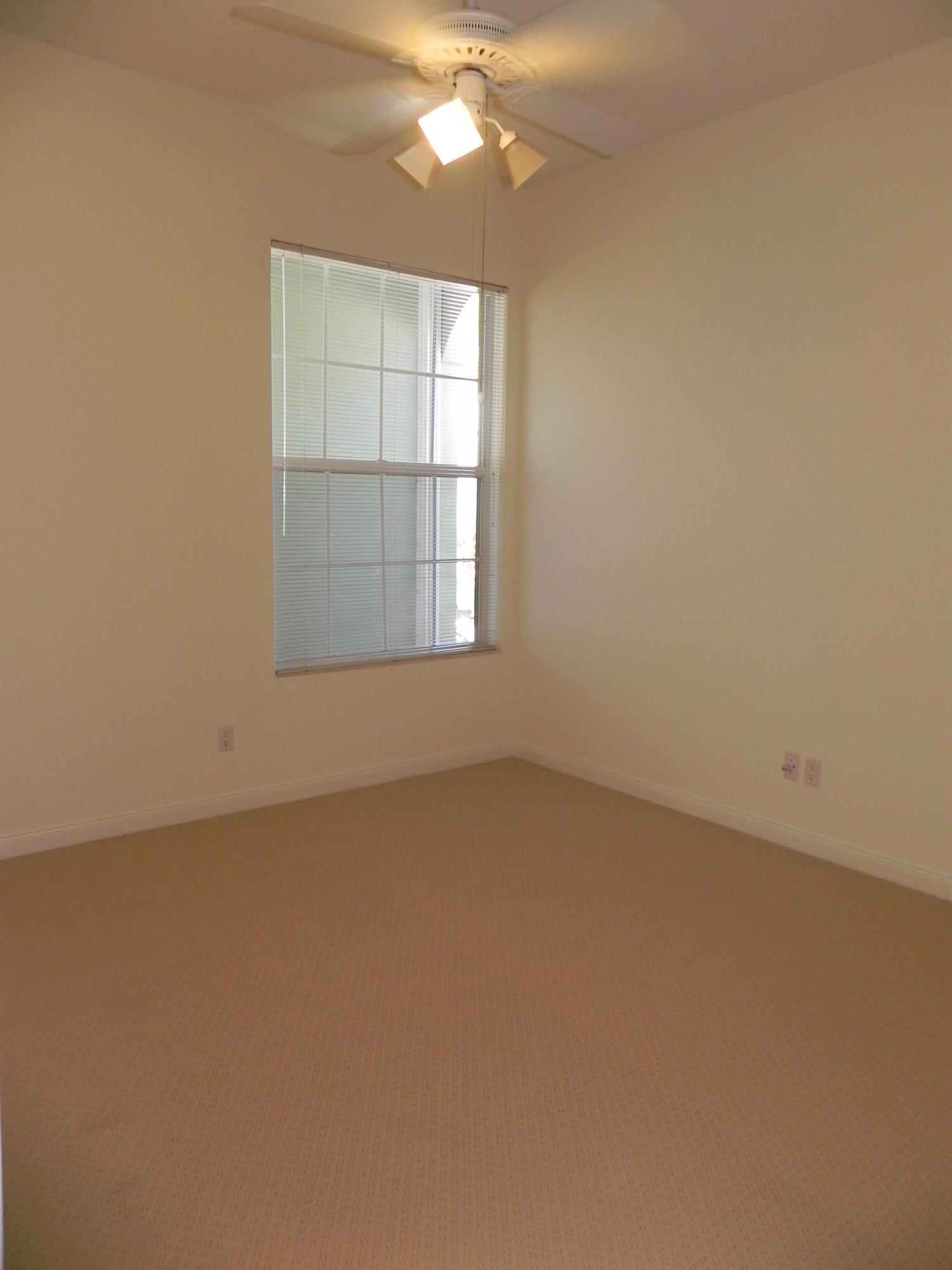 164 Hampton Circle Jupiter, FL 33458 - Photo 17 of 25 THIRD BEDROOM