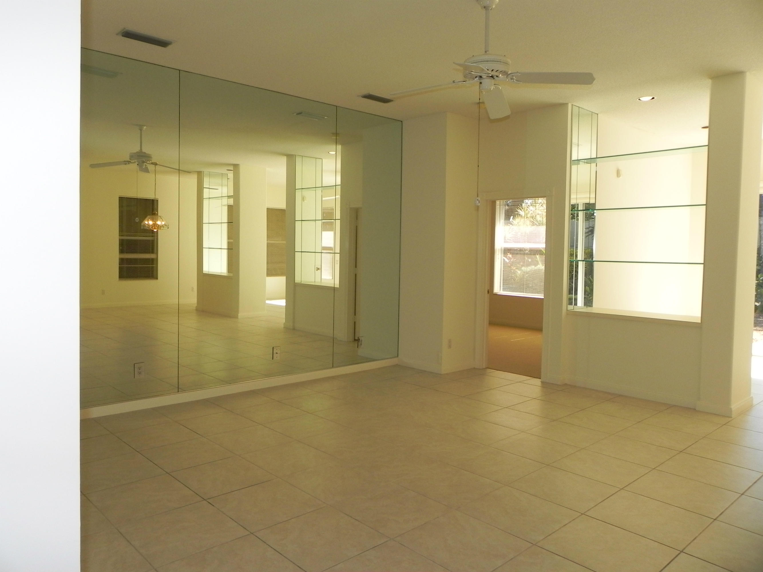 164 Hampton Circle Jupiter, FL 33458 - Photo 6 of 25 GREAT ROOM