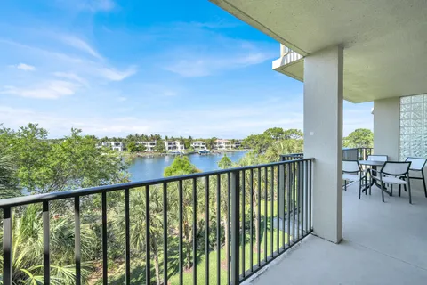$639,900 | 1001 Seafarer Circle, Unit 405, Jupiter, FL 33477