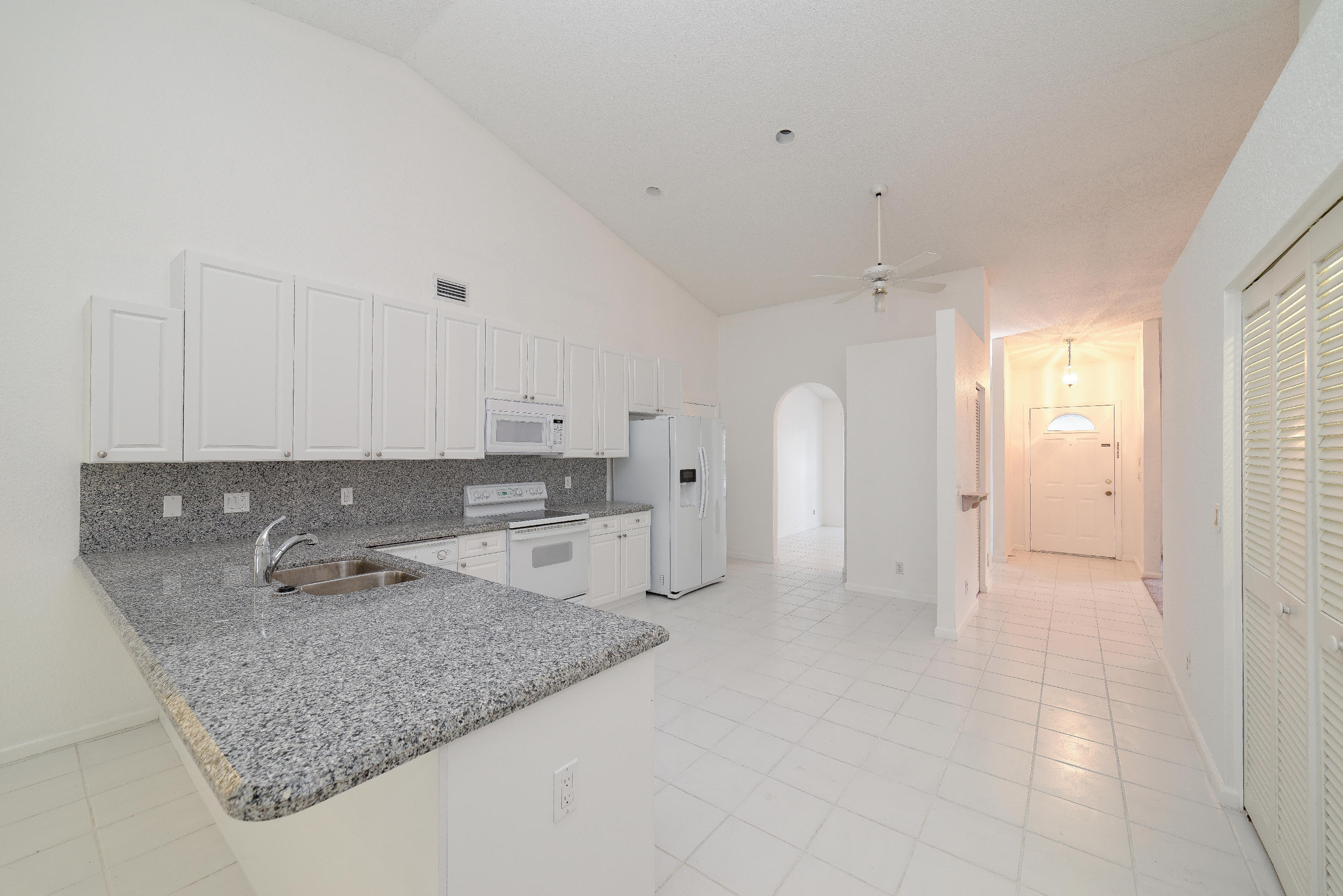 18358 Fresh Lake Way Boca Raton, FL 33498 - Photo 12 of 35 breakfast bar kitchen