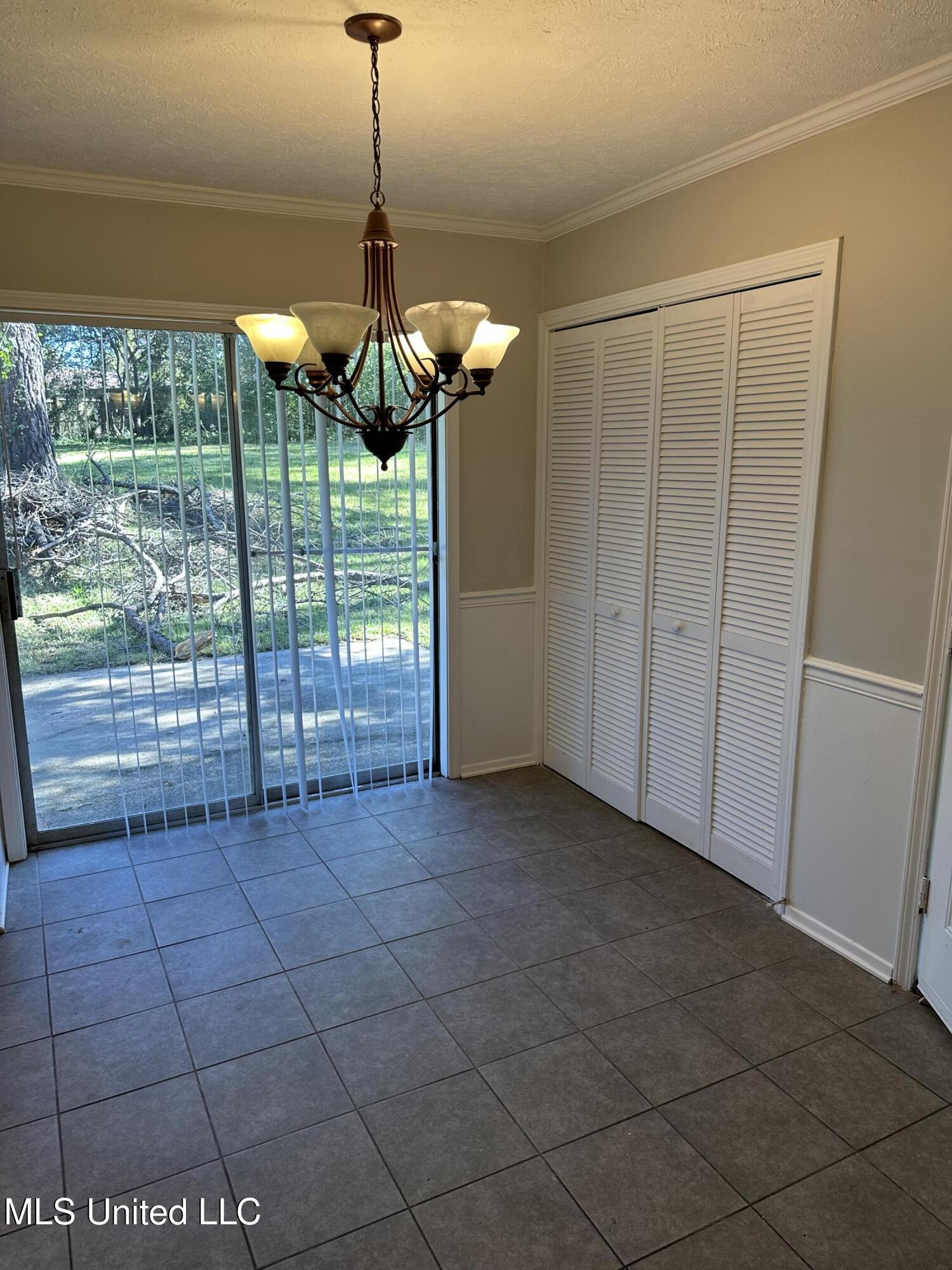 5551 Will O Run Circle Jackson, MS 39212 - Photo 4 of 11 breakfast area