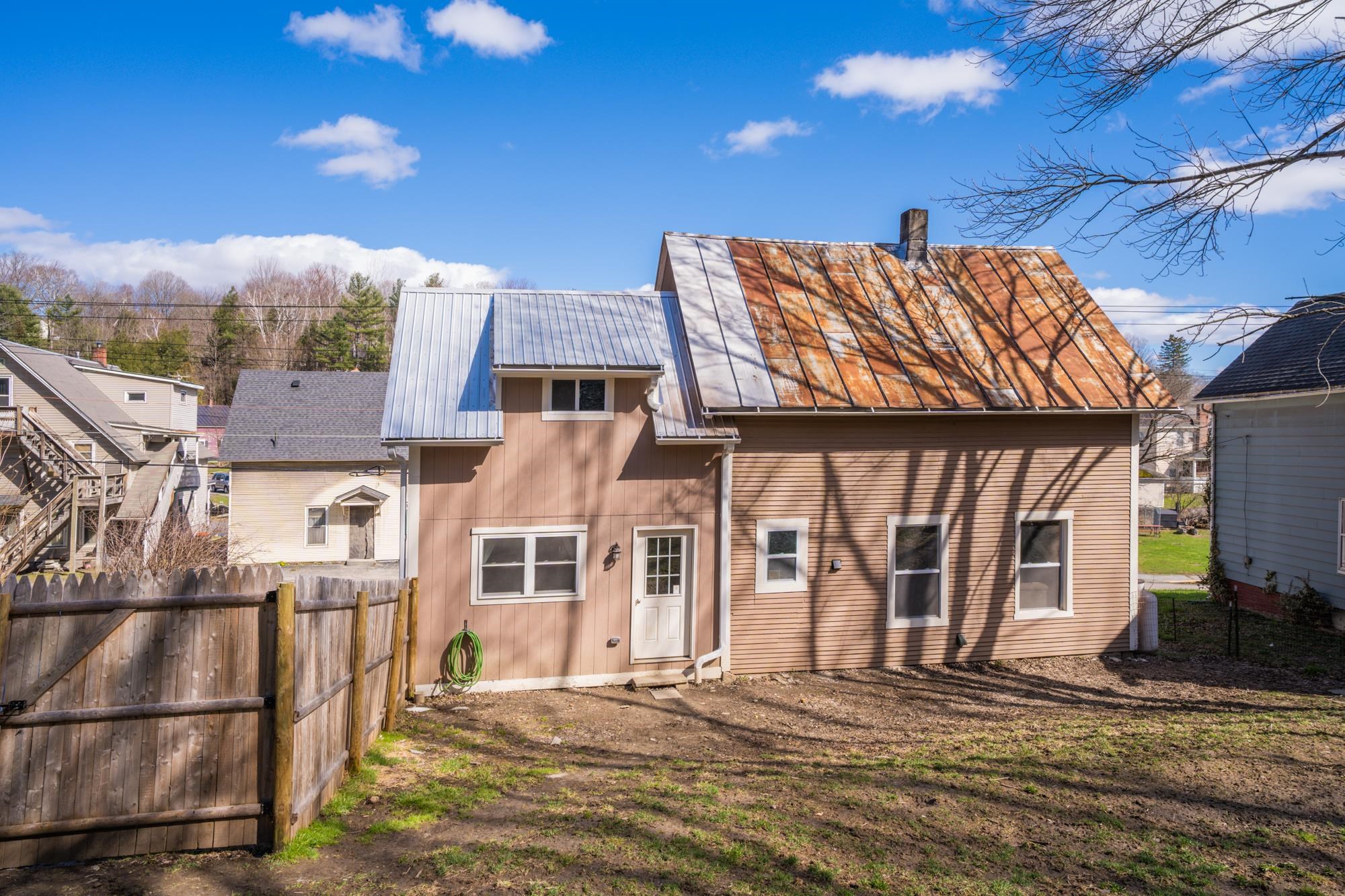 2 Farwell Street Barre, VT 05641 - Photo 25 of 37