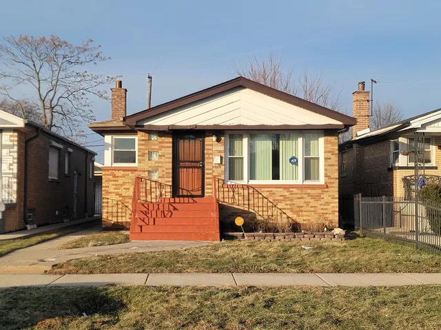 $1,750 | 2130 West 71st Place, Chicago, IL 60636